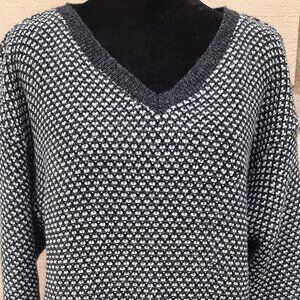 Vintage Resolute Bay Chunky Knit Sweater Size M Soft and Cozy